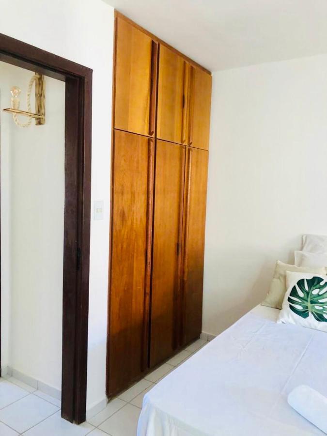 Residencial Com 3 Suites Na De Taperapuan *